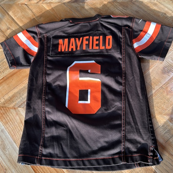 Baker Mayfield Cleveland Browns football jersey - Picture 5 of 8